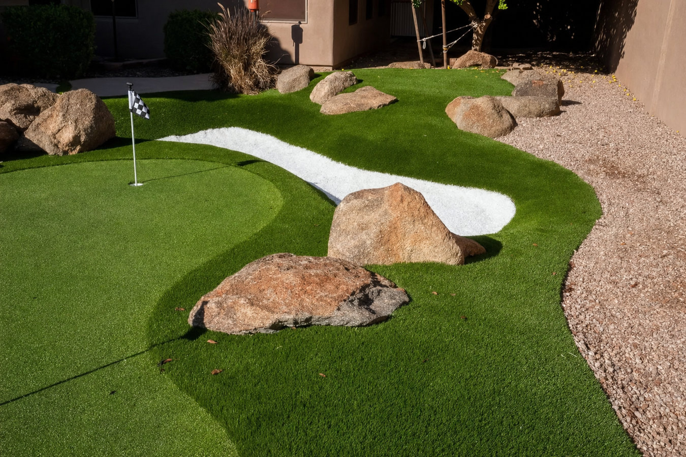 Putting green turf in Palmdale, CA